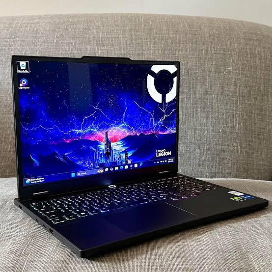 Gaming laptops rental in Computing and laptops category
